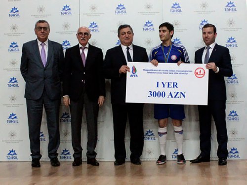 Futzal çempionlarına 3000 manat verildi - FOTOLAR