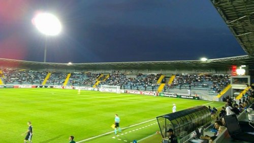 "Dalğa Arena" dolmadı: "Köhlən at" şahə qalxdı