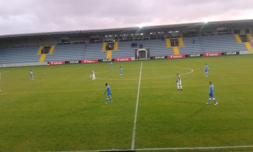 "Dalğa Arena"da boş tribunalar və "Neftçi" azarkeşləri - FOTOLAR