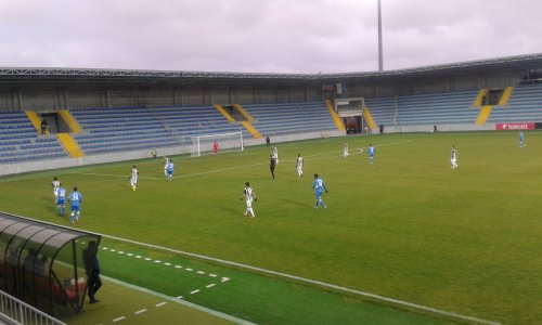 "Dalğa Arena"da boş tribunalar və "Neftçi" azarkeşləri - FOTOLAR