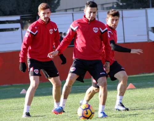 Reynaldo "Adanaspor"un məşqində - FOTO