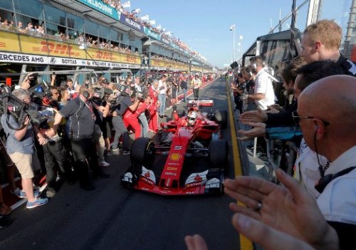 Formula 1: İlk qalib bilindi, keçmiş səfirimiz yarıda qaldı - FOTOLAR