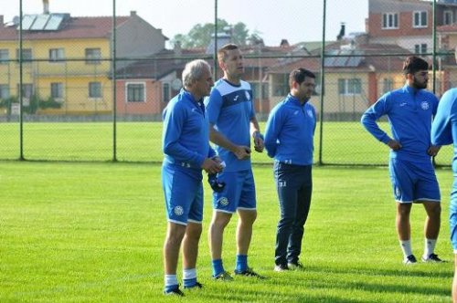 Svanadze də qaçdı... - FOTOLAR