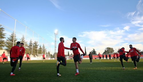 "Qarabağ"ın rəqibi derbiyə hazırlaşır - FOTOLAR