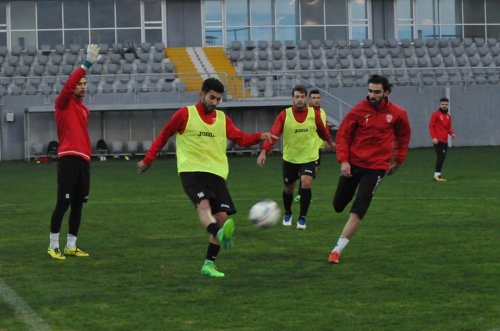 Kamran Ağayev məşqçinin geyimində -  FOTOLAR