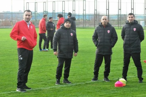 Kamran Ağayev məşqçinin geyimində -  FOTOLAR