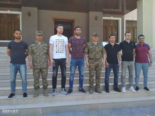 "Qarabağ"ın futbolçuları hərbiçilərlə görüşdü - FOTOLAR