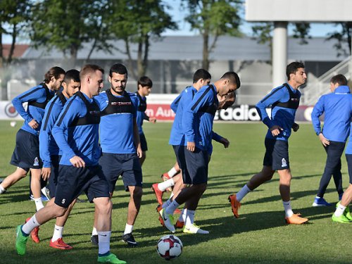 "Bizi çətin oyunun gözlədiyini bilirik" - FOTOLAR