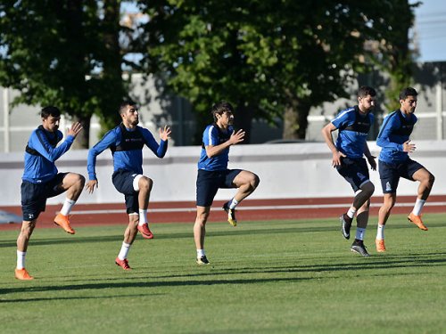 "Bizi çətin oyunun gözlədiyini bilirik" - FOTOLAR