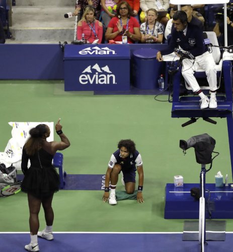 Məşhur tennisçidən hakimə seksizm ittihamı - FOTOLAR