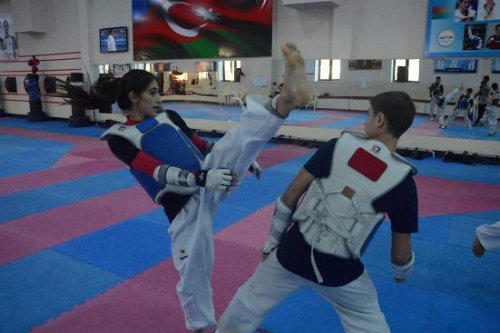 Taekvondoçularımızın olimpiada hazırlıqları - FOTOLAR