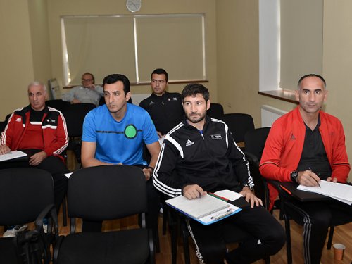 Bakıda UEFA seminarı - FOTOLAR