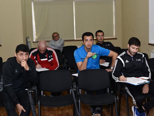 Bakıda UEFA seminarı - FOTOLAR