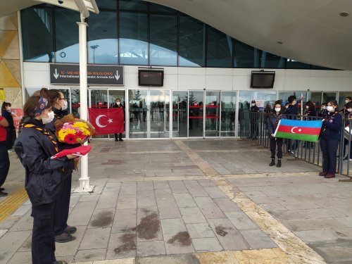 "Qarabağ" Sivasda Dövlət Himni və gül-çiçəklə qarşılandı - FOTOLAR