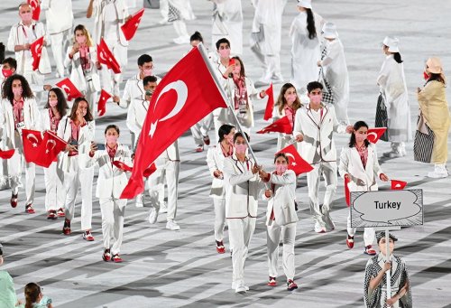 Tokio olimpiadasının məşəli alovlandırıldı - YENİLƏNDİ