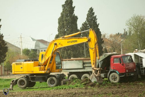 Gəncə şəhər stadionunda işlər başladı