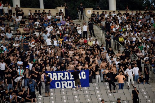 "Qarabağ"ın azarkeş paylaşımı - FOTOLAR