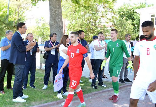 Nazir millimizin oyununu izlədi - FOTOLAR