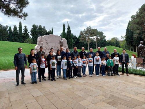 Şəmkirli şəhid ailələri "Qarabağ"ın oyununda - FOTOLAR