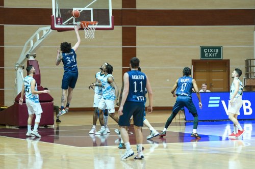 Azərbaycan çempionatı: NTD vahid lider oldu