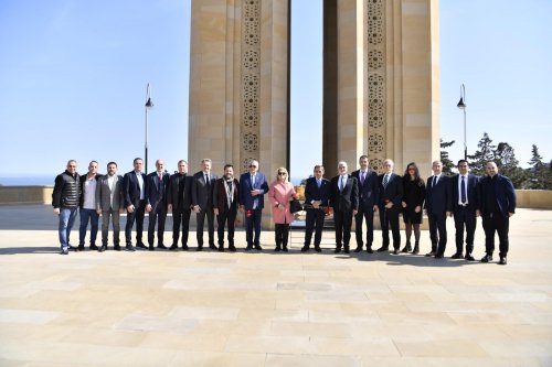 "Qarabağ" və "Qalatasaray"ın prezidentləri Şəhidlər Xiyabanında - FOTOLAR