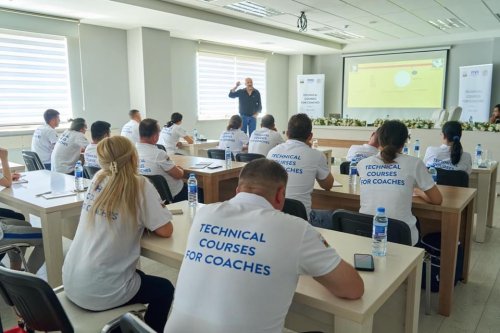 Bakıda voleybol məşqçiləri üçün beynəlxalq seminar start götürdü - FOTO