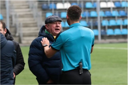 "Xəzər Lənkəran"ın keçmiş futbolçusundan tərbiyəsiz jest - FOTOLAR