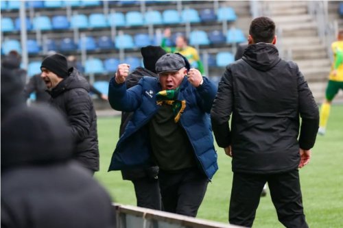 "Xəzər Lənkəran"ın keçmiş futbolçusundan tərbiyəsiz jest - FOTOLAR