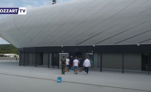 Dördüncü liqada oynayan klubun 30 milyonluq stadionu - FOTOLAR