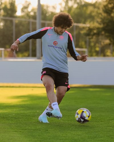 "Sabah"ın yeni baş məşqçisi futbolçulara reqbi oynatdı - FOTOLAR