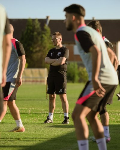 "Sabah"ın yeni baş məşqçisi futbolçulara reqbi oynatdı - FOTOLAR