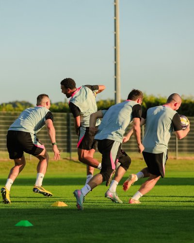 "Sabah"ın yeni baş məşqçisi futbolçulara reqbi oynatdı - FOTOLAR