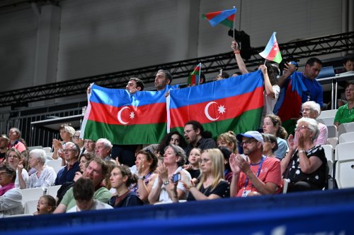 Gimnastlarımız qızıl medalla başladı - FOTOLAR