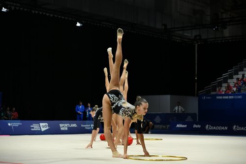 Gimnastlarımız qızıl medalla başladı - FOTOLAR