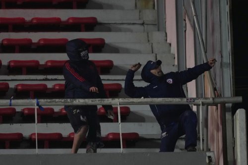Oyun zamanı qan töküldü: 10 yaralı, 90 həbs - FOTOLAR