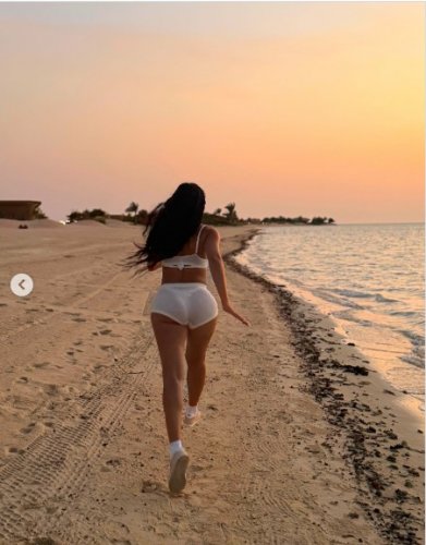 Ronaldunun sevgilisinin çimərlik paylaşımı - FOTOLAR