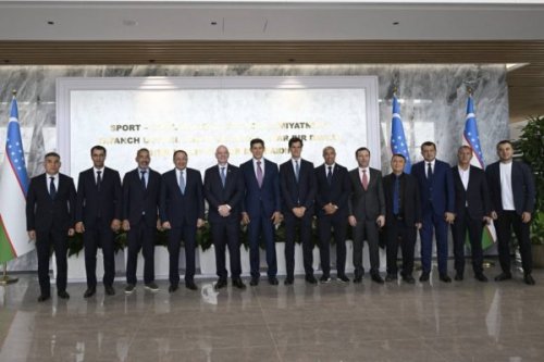 FIFA prezidenti Özbəkistanda təltif olundu - FOTOLAR