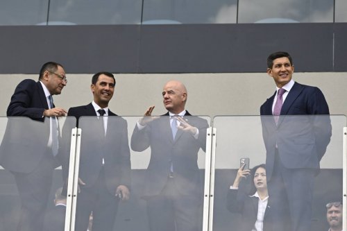 FIFA prezidenti Özbəkistanda təltif olundu - FOTOLAR