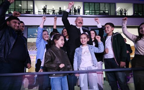 Gəncə Stadionunda MDB Oyunları üçün möhtəşəm açılış - YENİLƏNDİ - FOTOLAR Gəncə Stadionunda MDB Oyunları üçün möhtəşəm açılış - YENİLƏNDİ - FOTOLAR