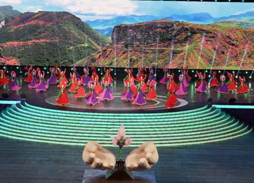 Gəncə Stadionunda MDB Oyunları üçün möhtəşəm açılış - YENİLƏNDİ - FOTOLAR Gəncə Stadionunda MDB Oyunları üçün möhtəşəm açılış - YENİLƏNDİ - FOTOLAR