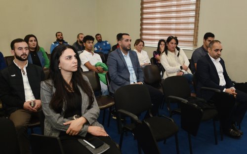 Yüksək Qızlar Liqasında da 12 komanda oldu - FOTOLAR