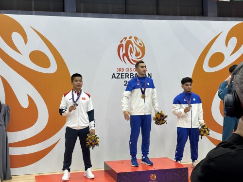 Karatedə qızıl medalçılarımız  - FOTOLAR
