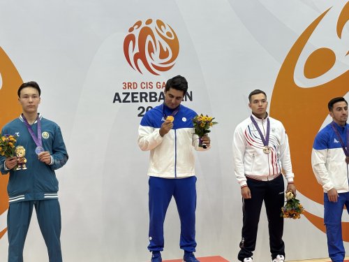 Karatedə qızıl medalçılarımız  - FOTOLAR