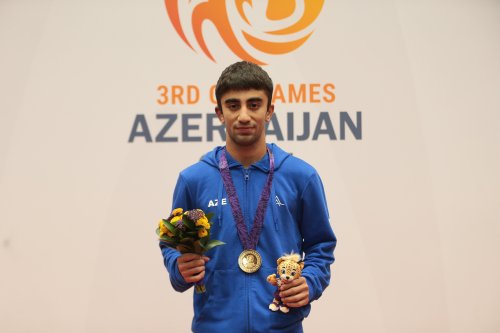III MDB Oyunları: Güləşçilərimiz üç qızıl medal qazandılar
