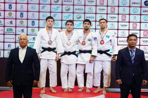 Cüdoçularımız Qazaxıstanda 6 medal qazandı - FOTOLAR