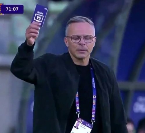 Dünya çempionatında ilk: Baş hakim üçün "çağırış vərəqəsi" - FOTO