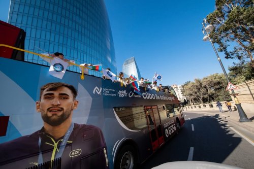 Cüdoçular “Şəhər turu”nda - FOTO Cüdoçular “Şəhər turu”nda - FOTO