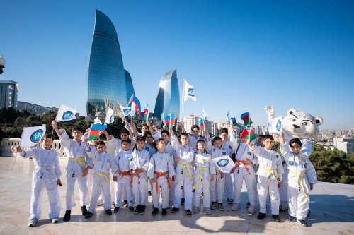 Cüdoçular “Şəhər turu”nda - FOTO Cüdoçular “Şəhər turu”nda - FOTO