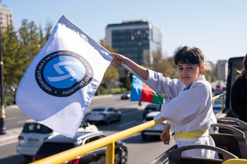 Cüdoçular “Şəhər turu”nda - FOTO Cüdoçular “Şəhər turu”nda - FOTO