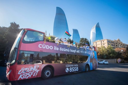 Cüdoçular “Şəhər turu”nda - FOTO Cüdoçular “Şəhər turu”nda - FOTO